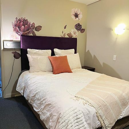 Cosy Motel Studio Apartment In Central City-Up To 2 Beds Christchurch Exterior photo